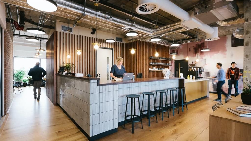 Property photo 1 of 6 Serviced Office, St Katherine's Way, E1W|