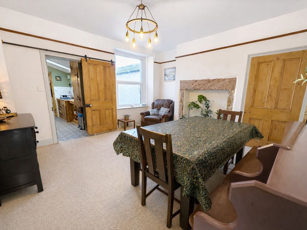Property photo 2 of 16 Photo 1