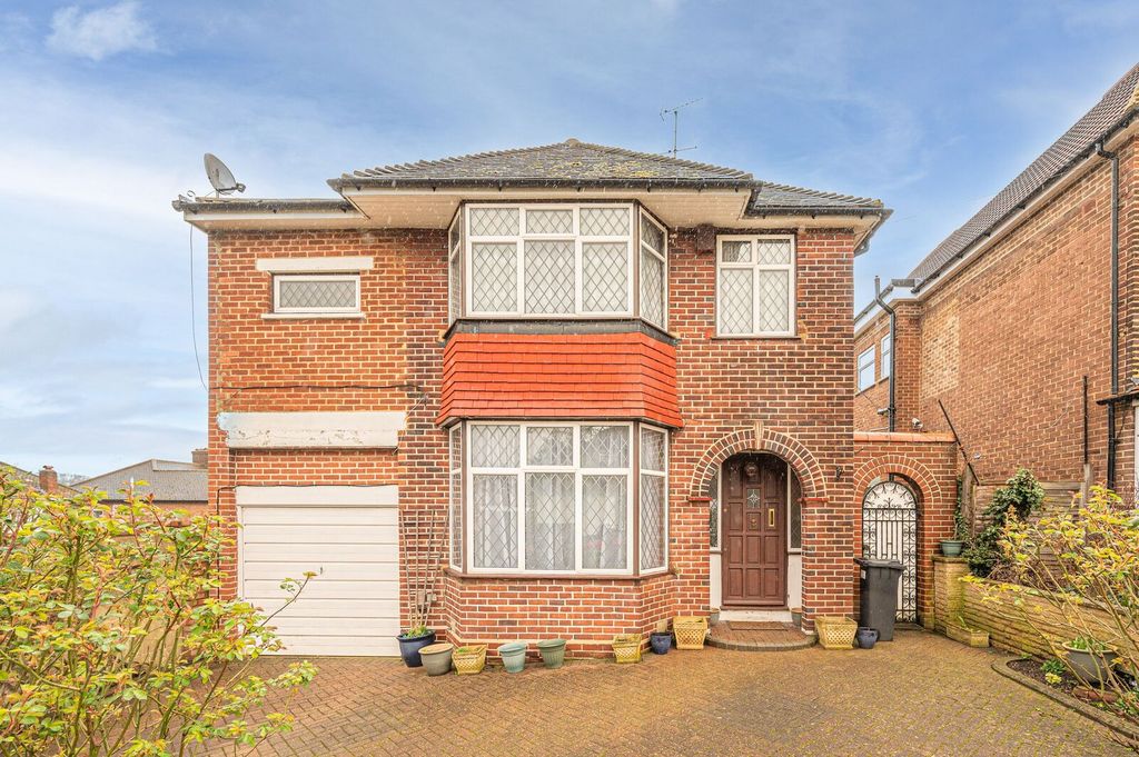 Property photo 1 of 16