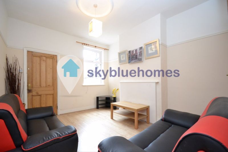 Property photo 3 of 7 Photo 9