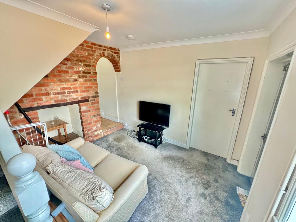 Property photo 1 of 15 Image