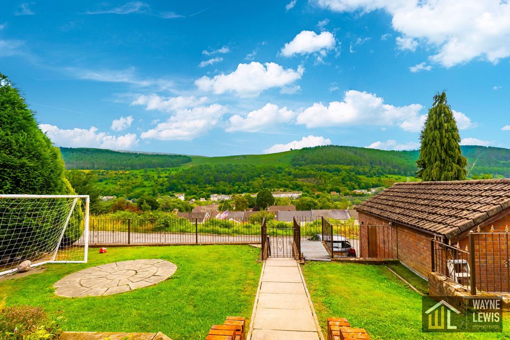 Property photo 2 of 45