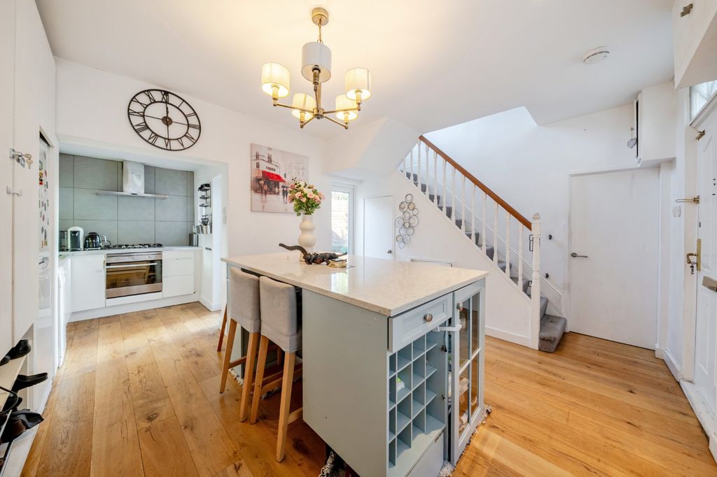 Property photo 1 of 16 Picture No. 05