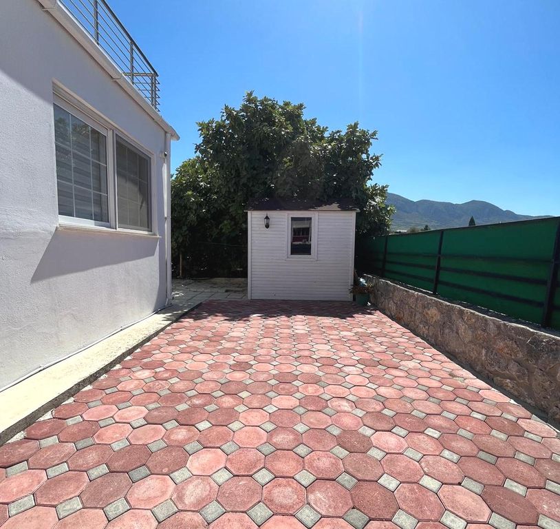 Property photo 2 of 10