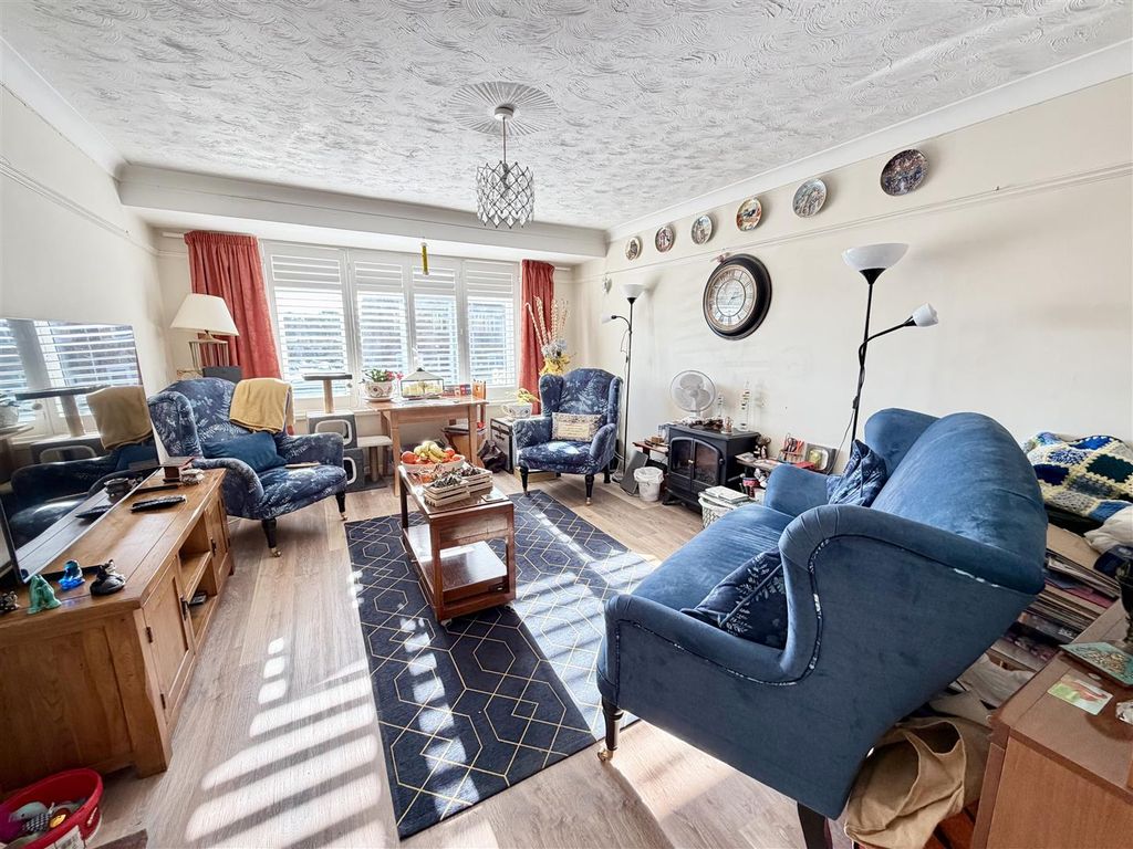 Property photo 2 of 12 Img_5085.Jpeg