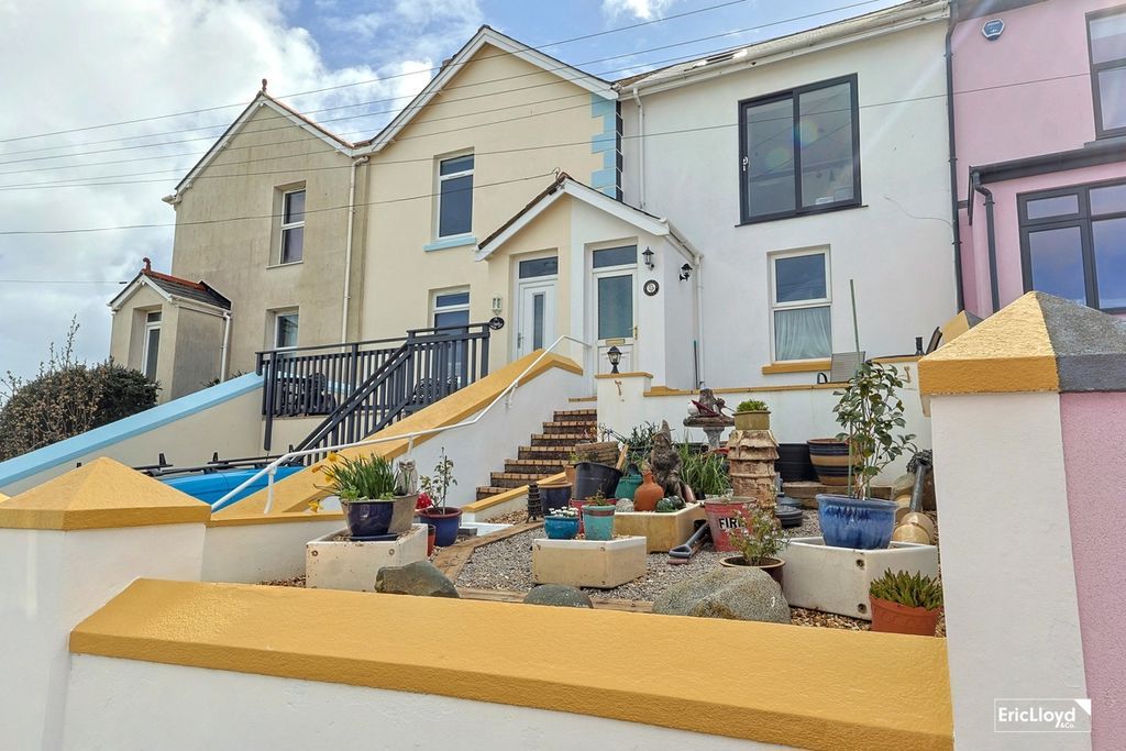 Property photo 2 of 18 Photo 19