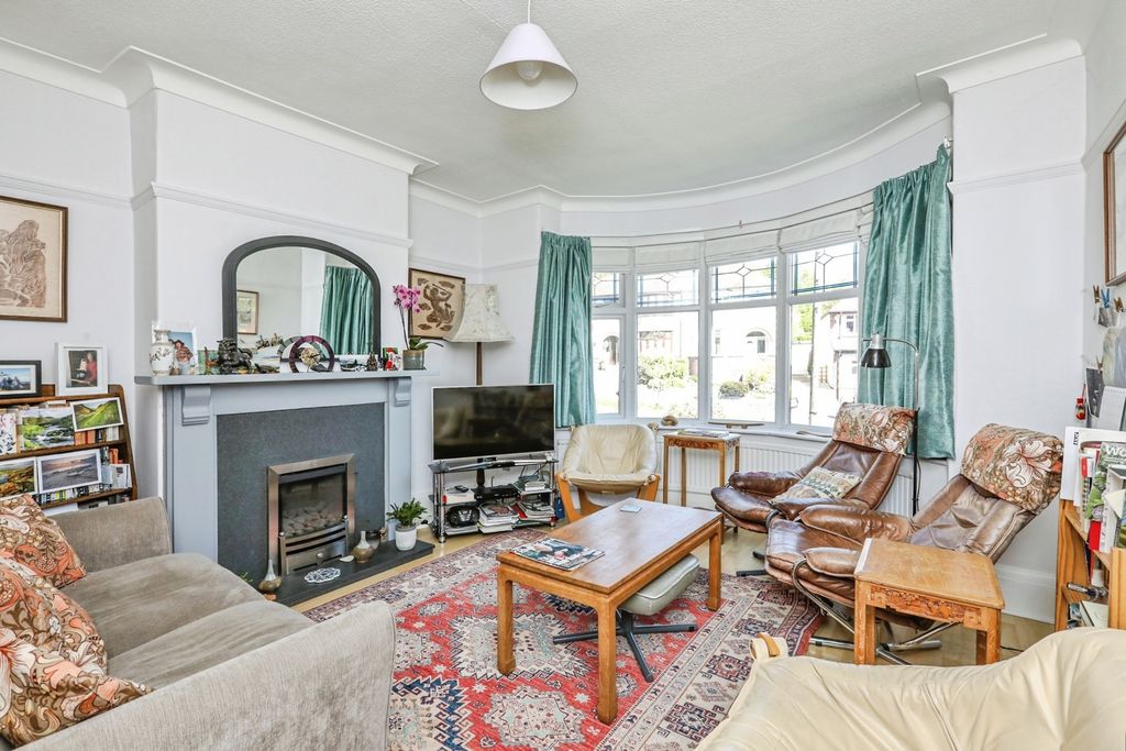 Property photo 2 of 31 Pbox-Img.Jpg
