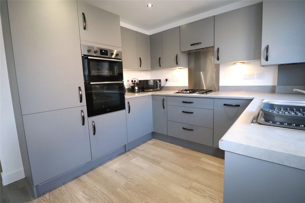 Property photo 2 of 12 Picture No. 01