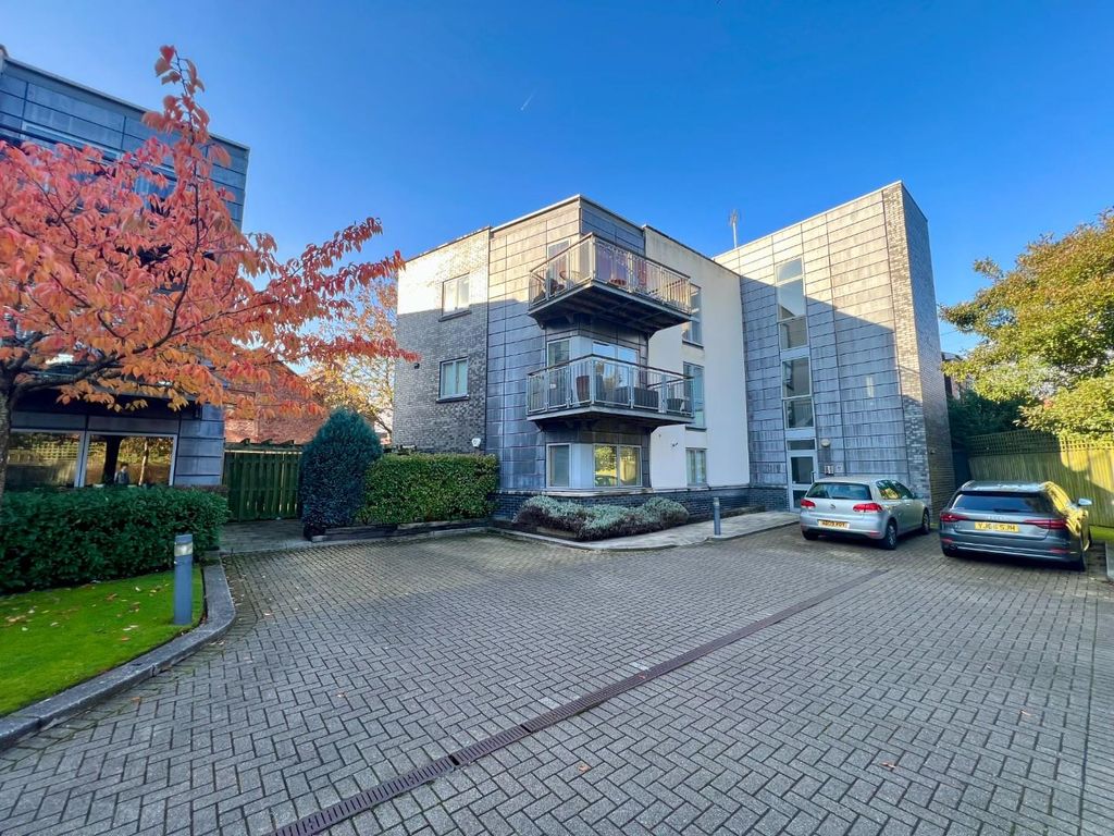 Property photo 2 of 22