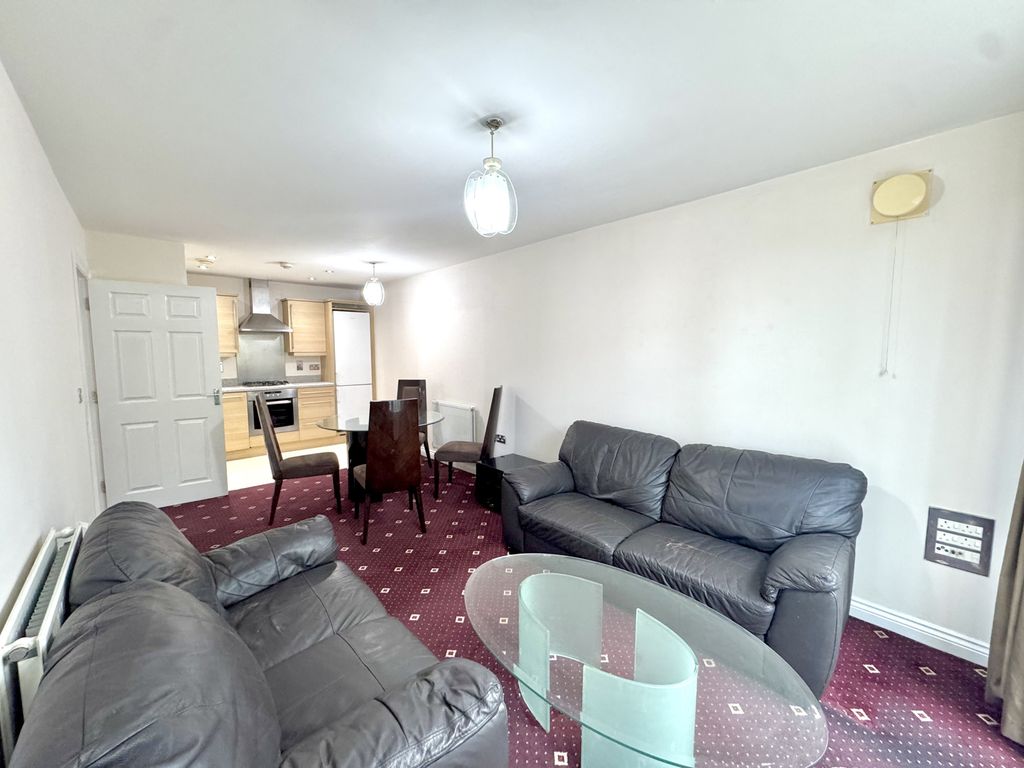 Property photo 3 of 8