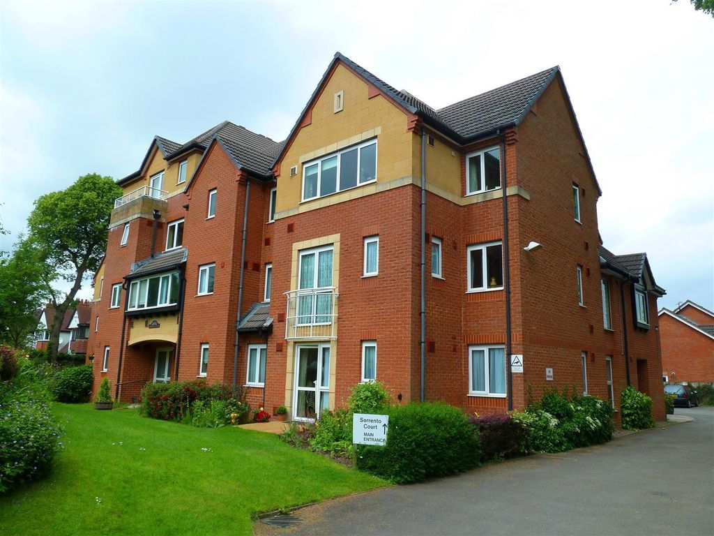 Property photo 1 of 11 Approach