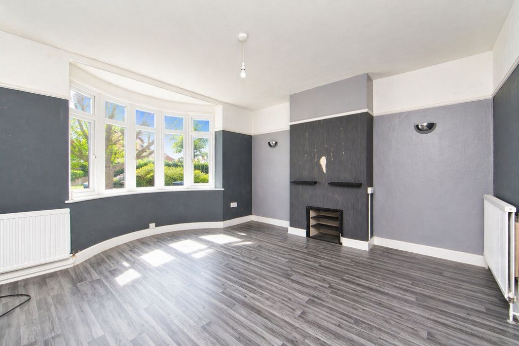 Property photo 2 of 14 Picture 2