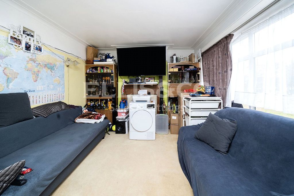 Property photo 3 of 14 Picture No. 04