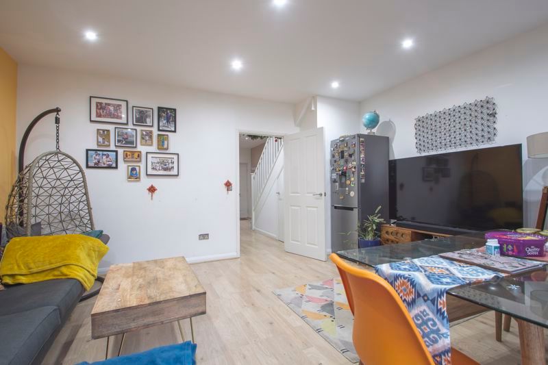 Property photo 3 of 16 Photo 12