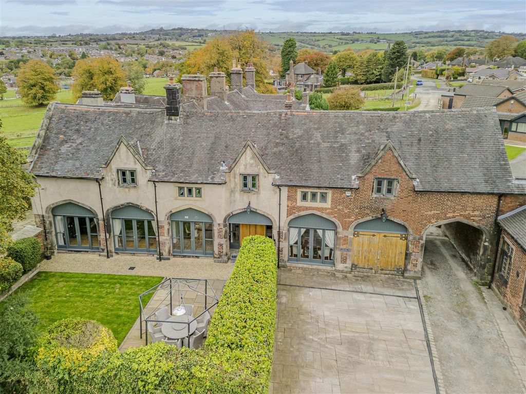 Property photo 1 of 47 Front Aspect