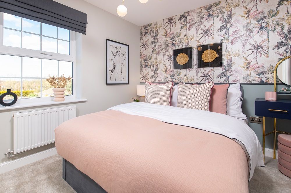 Property photo 3 of 6 Bedroom