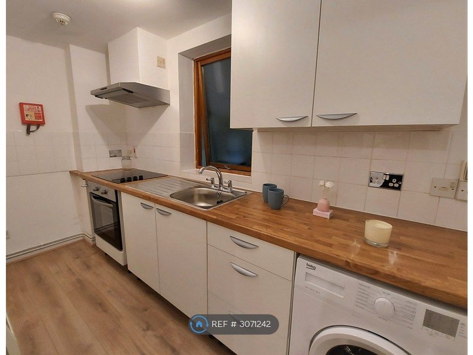 Property photo 1 of 4