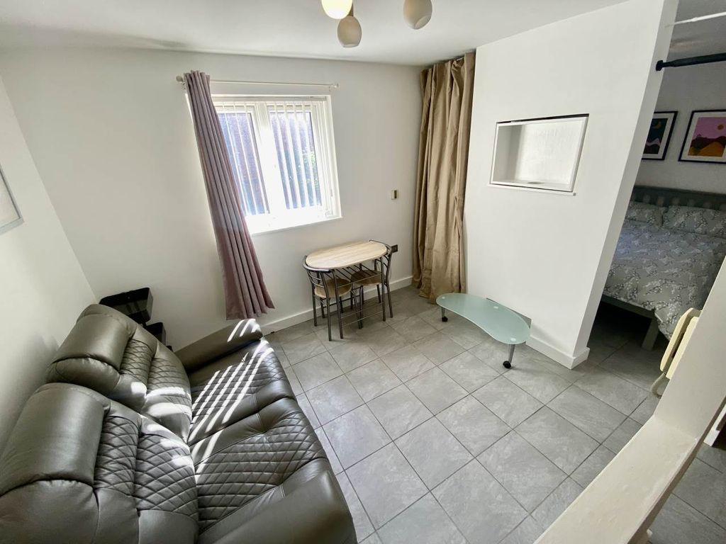 Property photo 1 of 8 Img_3930