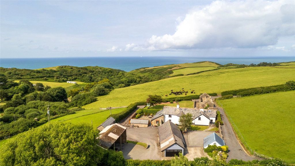 Property photo 2 of 58 Picture No. 03