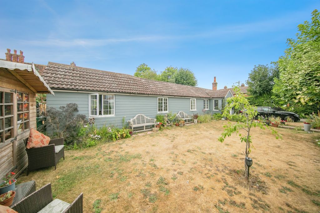 Property photo 2 of 19