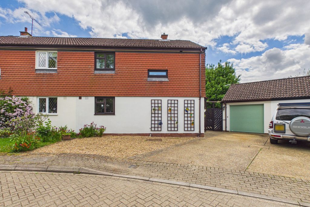 Property photo 1 of 29