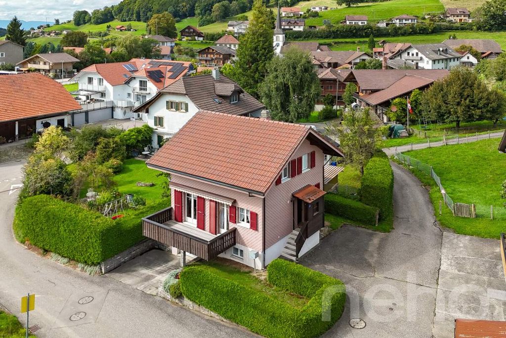 Property photo 3 of 13