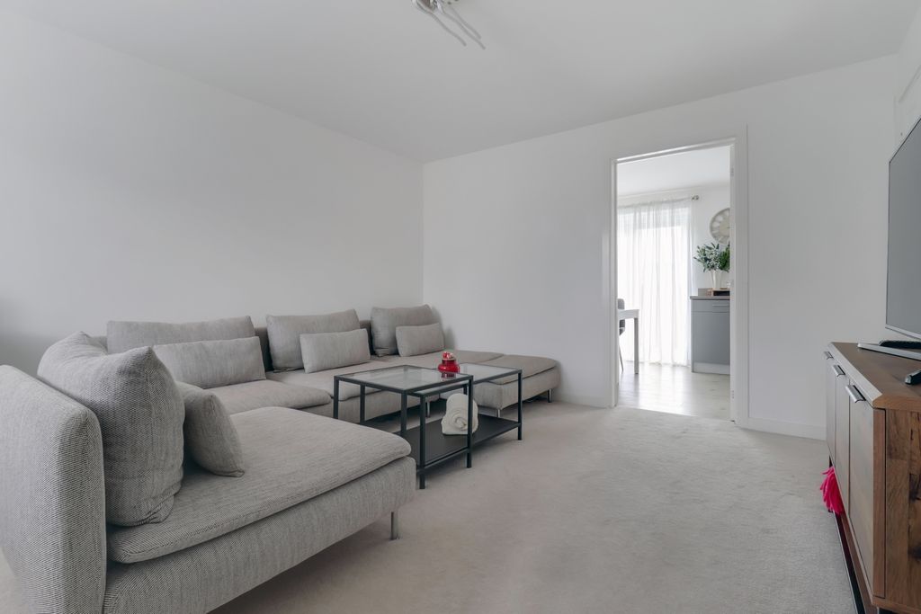 Property photo 3 of 19 3- Ryan Clarke Ewemove Pontefract