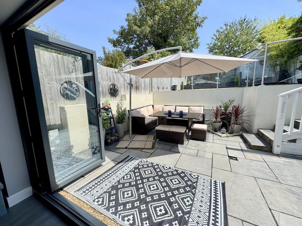 Property photo 3 of 25