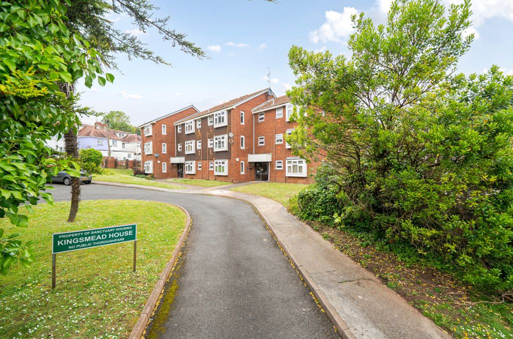 Property photo 1 of 12 1465197-1-6A0Da01...