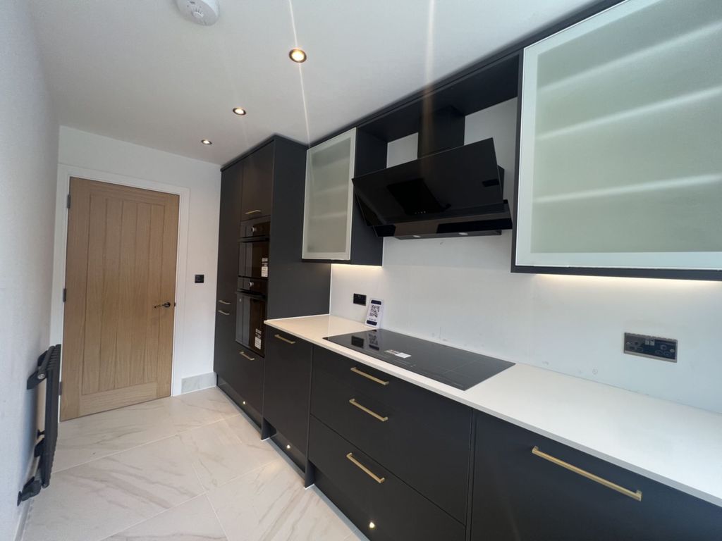 Property photo 2 of 13 Photo 20