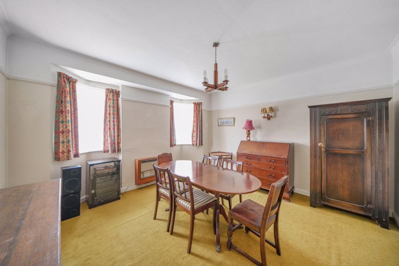 Property photo 3 of 16 Photo 8