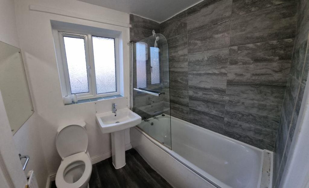 Property photo 2 of 12 2.Jpg