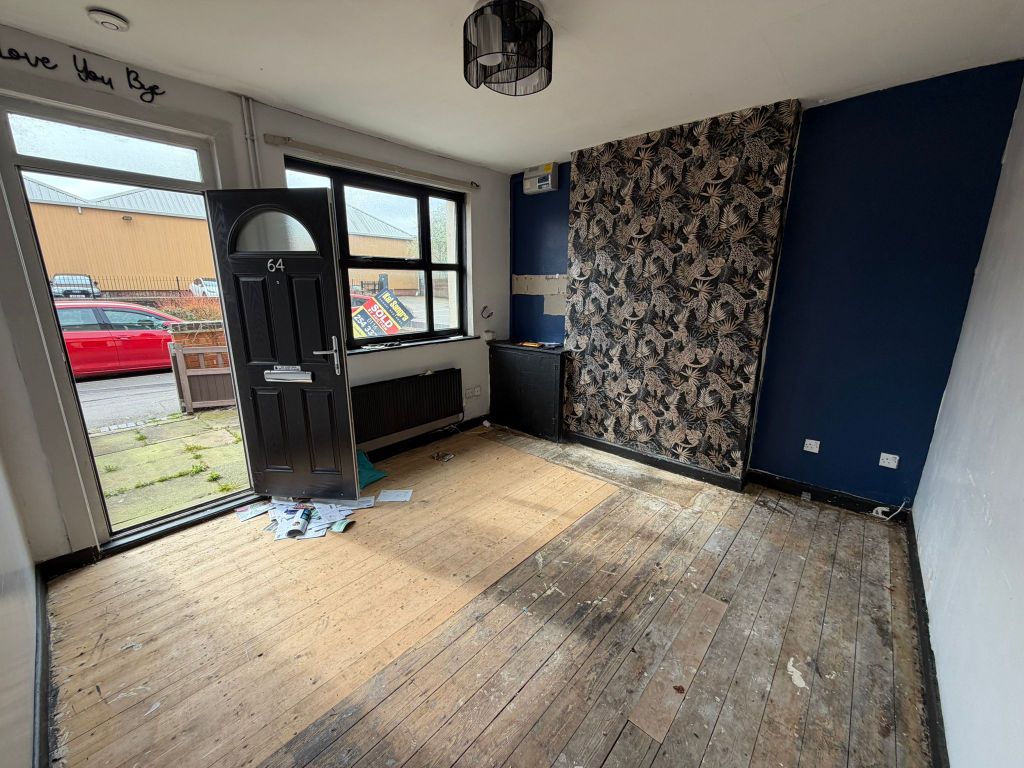 Property photo 2 of 17 Gallery