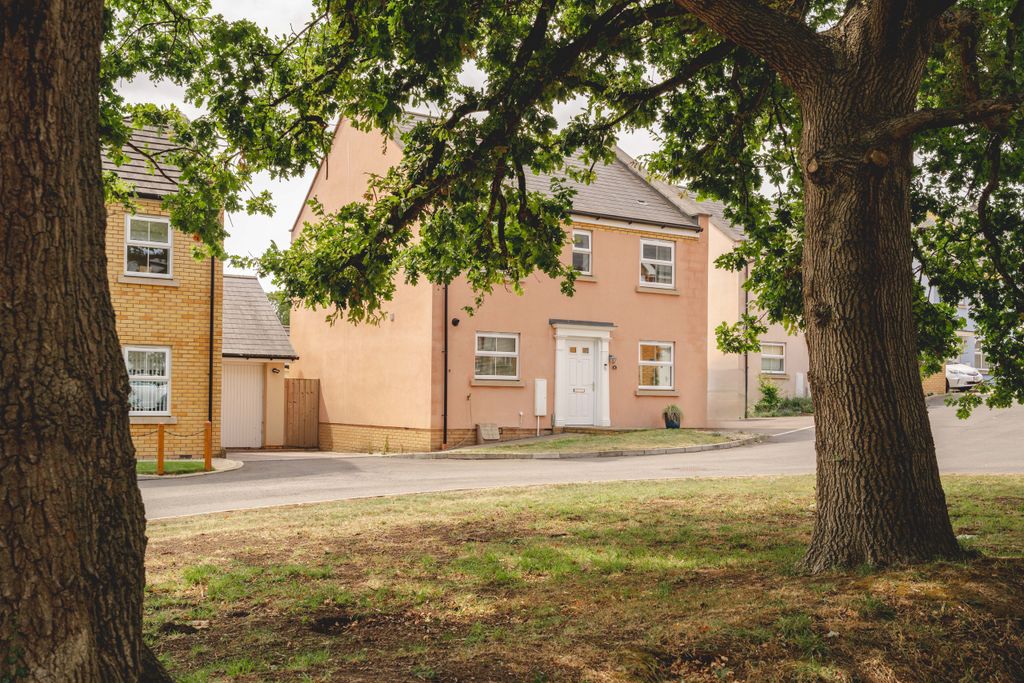 Property photo 1 of 21 37