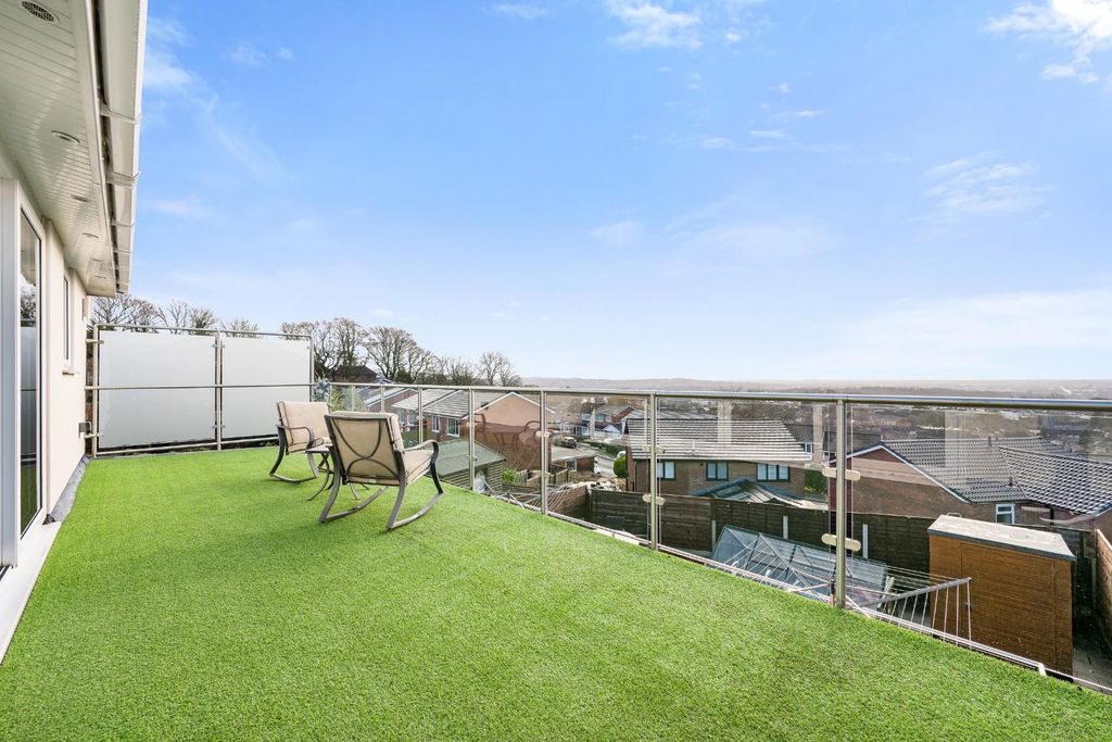 Property photo 3 of 38 48 Horseshoe Lane External-1.Jpg