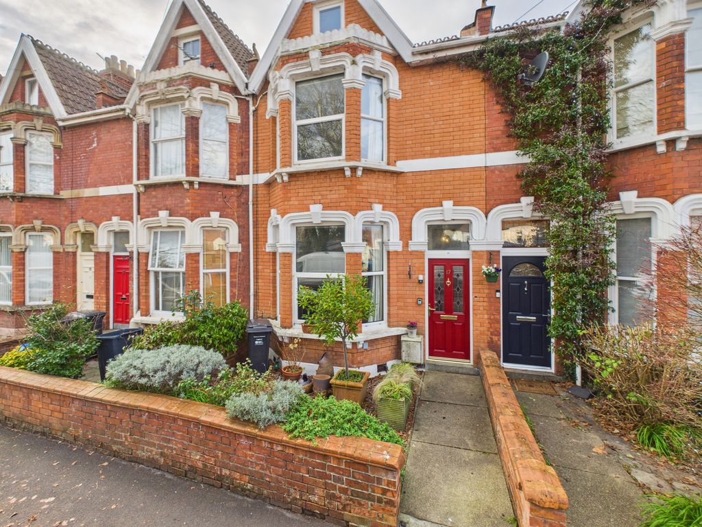 Property photo 1 of 22 Front