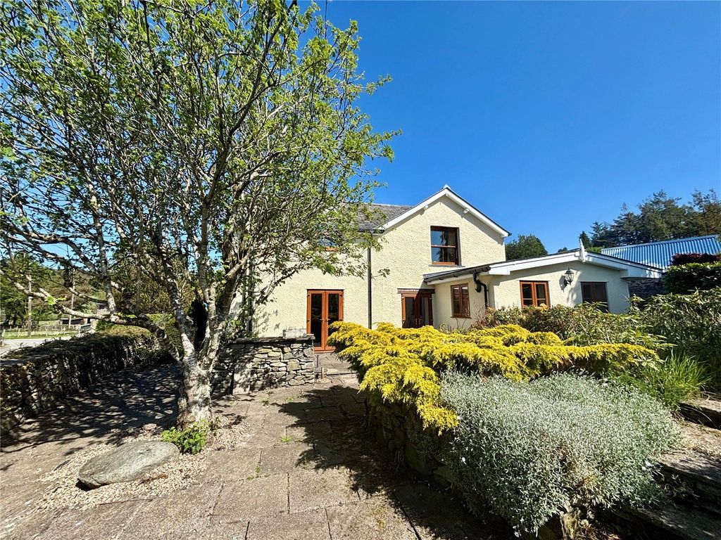 Property photo 3 of 29 Picture No. 27