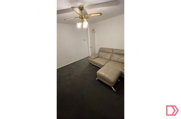 Property photo 2 of 8 0Eb95391-Cca7-48A1-8