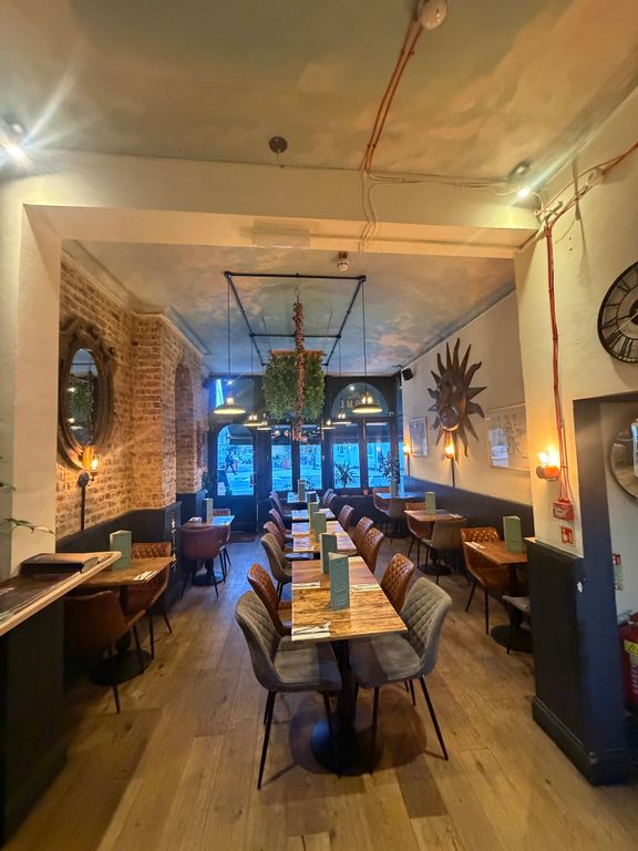 Property photo 2 of 27