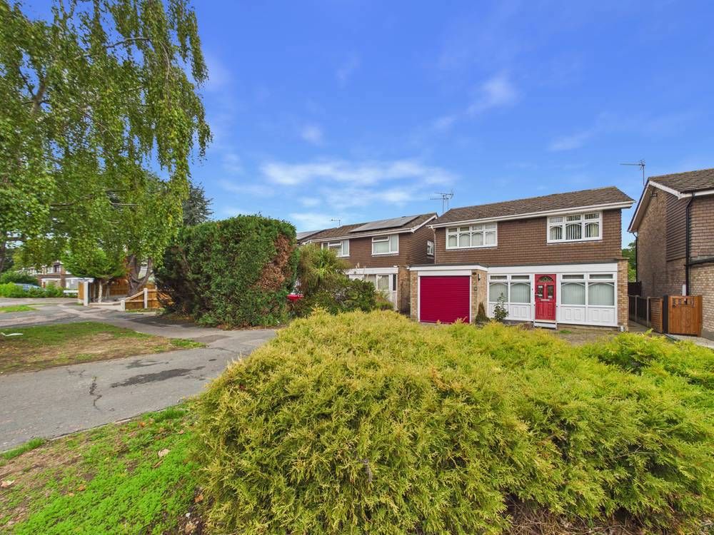 Property photo 1 of 19 Giraffe360-Still016