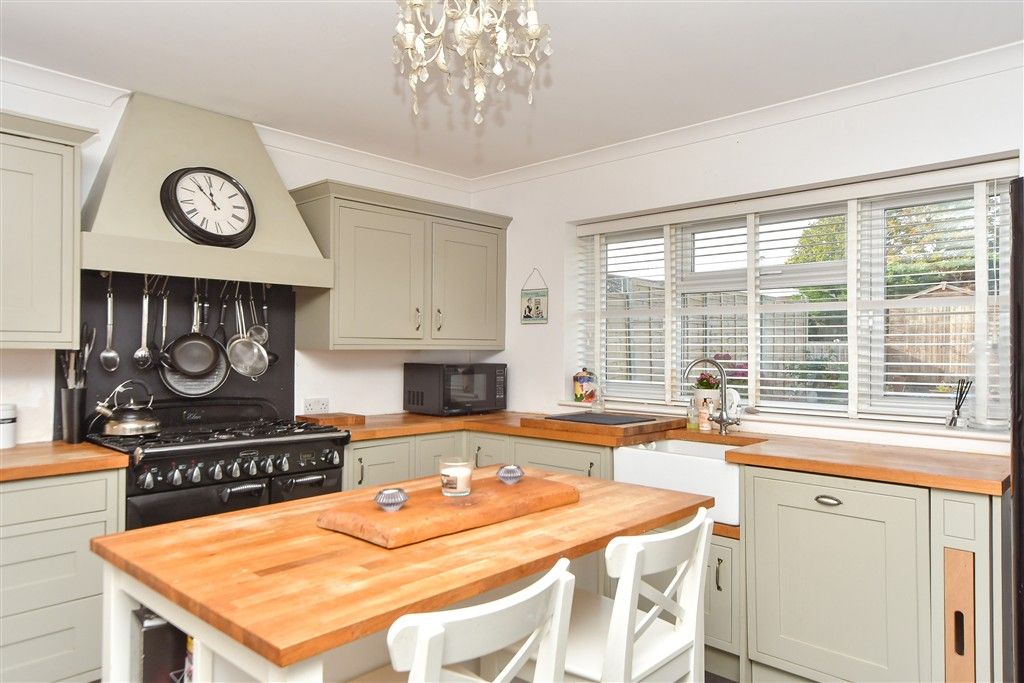 Property photo 3 of 17 Kitchen/Diner