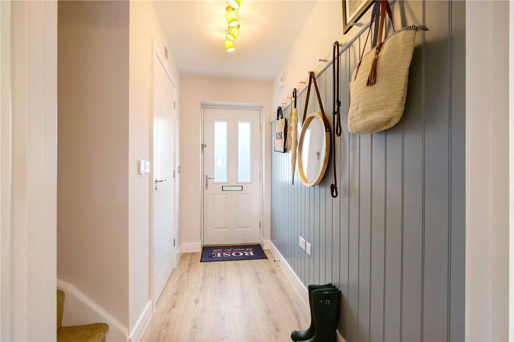 Property photo 2 of 18 Picture No. 20