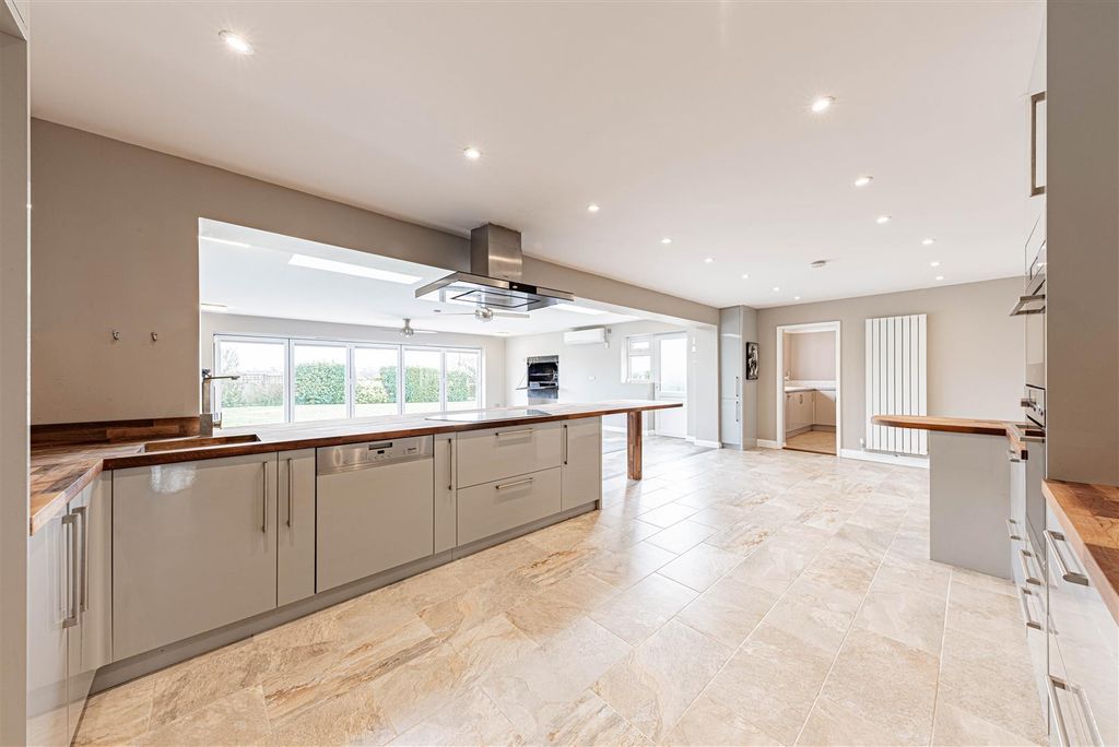 Additional image 39 of 5 bed detached bungalow for saleTothill Street, Minster, Ramsgate CT12