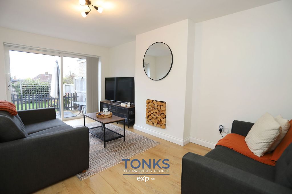 Property photo 3 of 23