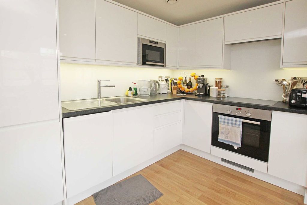 Property photo 2 of 4