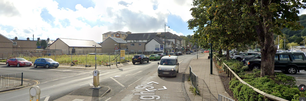 Property photo 2 of 6