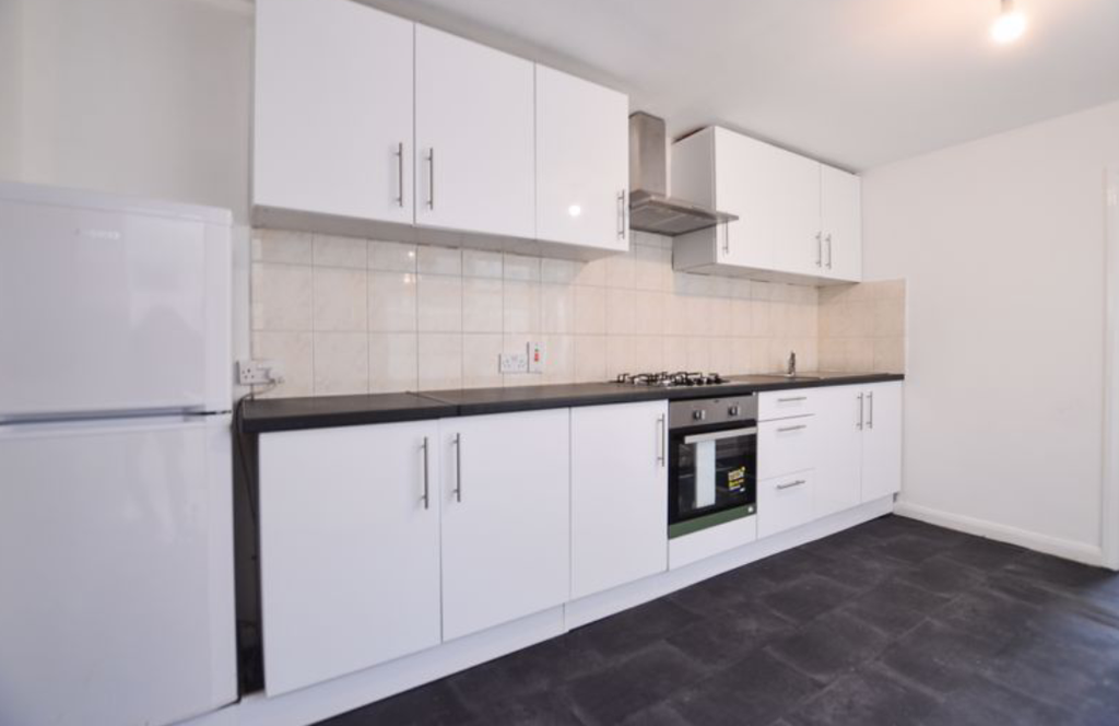 Property photo 2 of 3