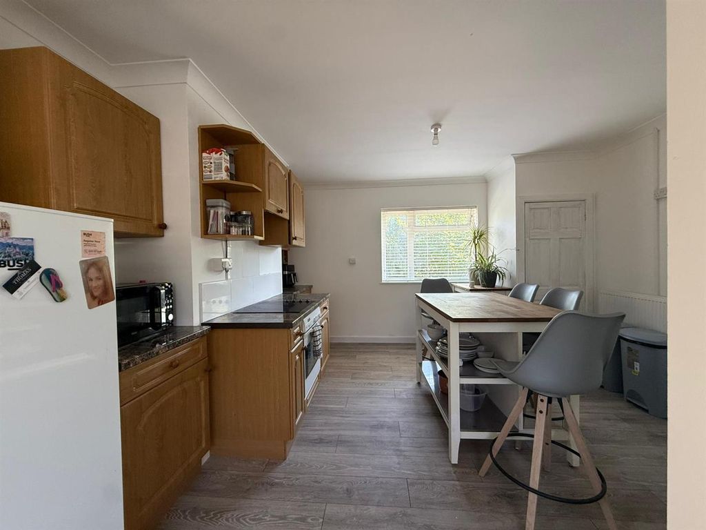 Property photo 3 of 18 9.Jpg