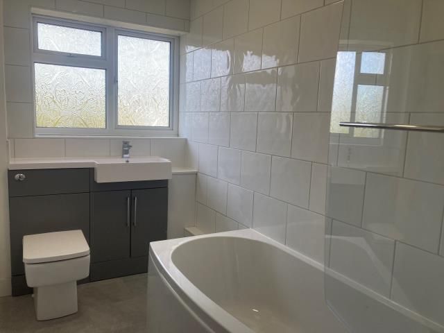 Property photo 2 of 2 Bathroom