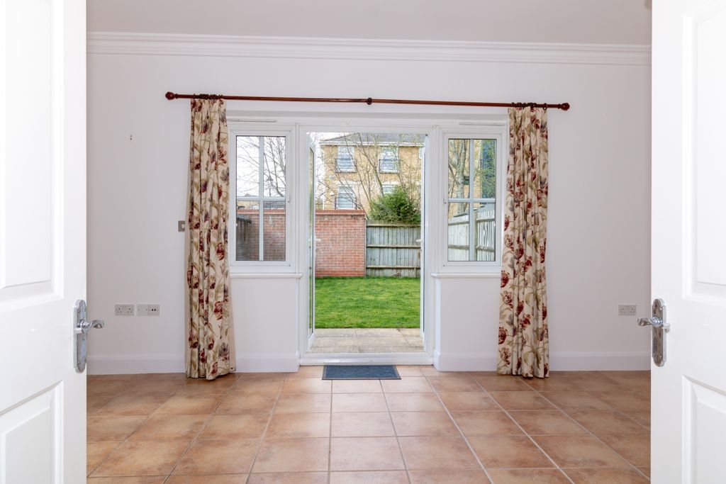 Property photo 3 of 20 88520